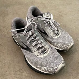 Brooks Adrenaline Women’s Shoes